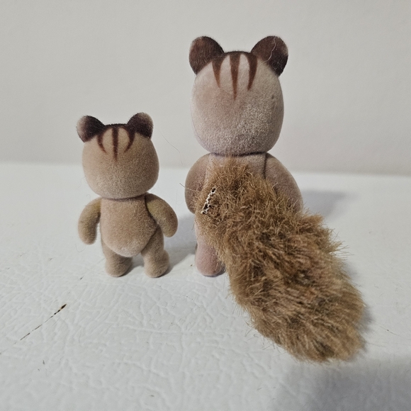 Calico Critters and Lil Woodzeez set of 4 - Picture 5 of 5